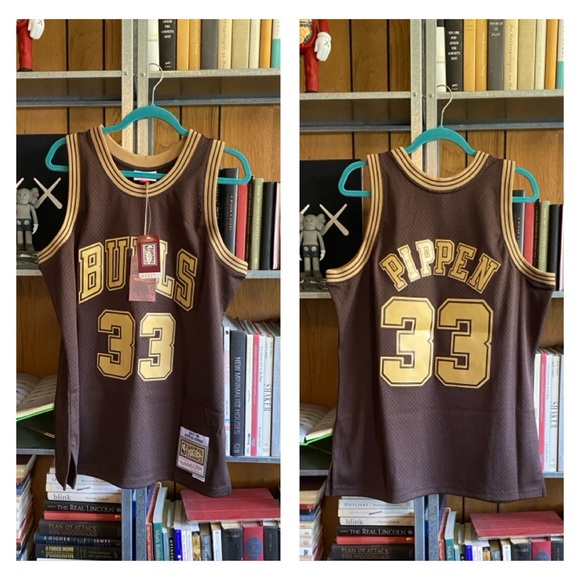 🆕 Mitchell & Ness NWT Chicago Bulls Scottie Pippen NBA Collectible Jersey - Picture 3 of 12